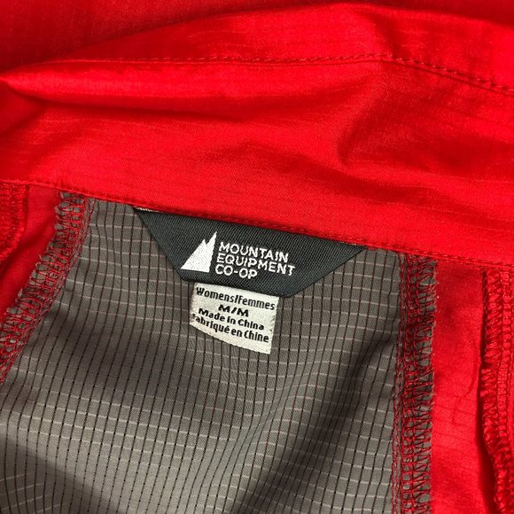 MEC- Red Reflective Windbreaker - Picture 8 of 9